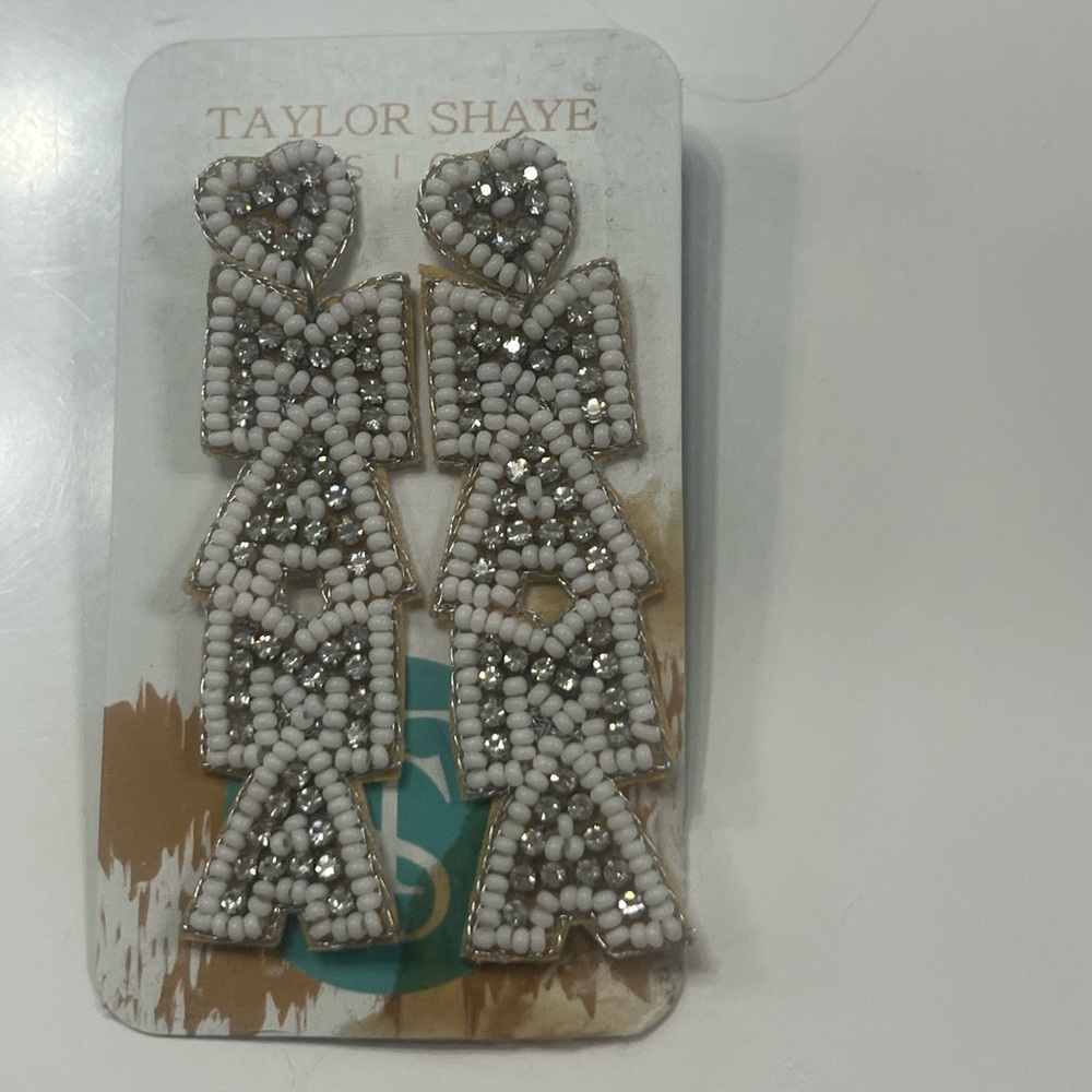 “Mama” White Beaded Drop Earrings